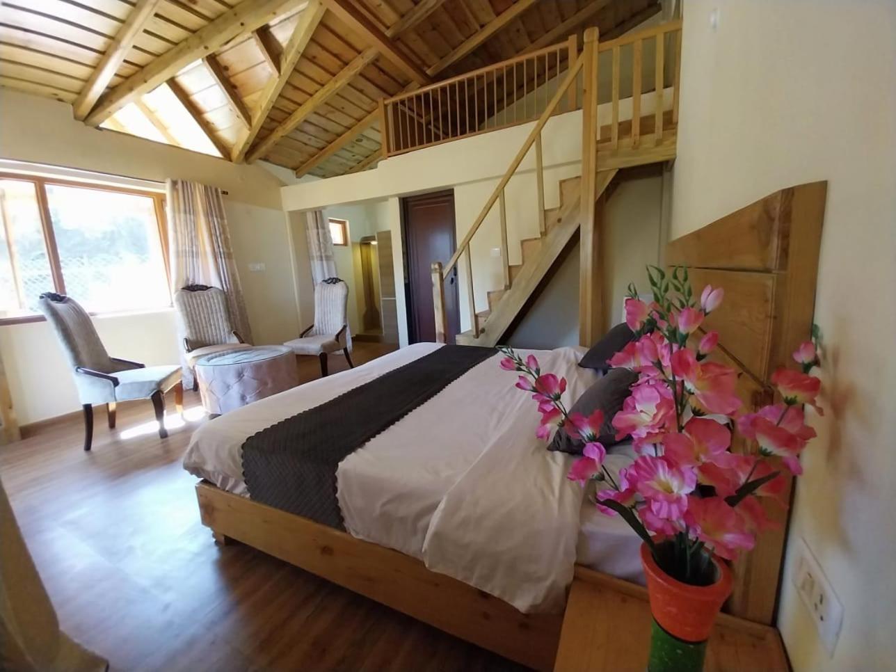 Anmol Paradise Hotel Mukteshwar Luaran gambar